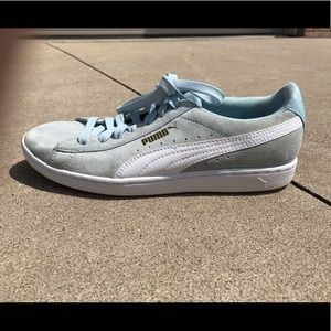 Puma shoes size 9 women